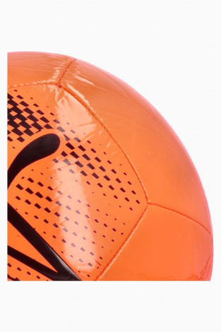 Футбольний м’яч Puma Attacanto