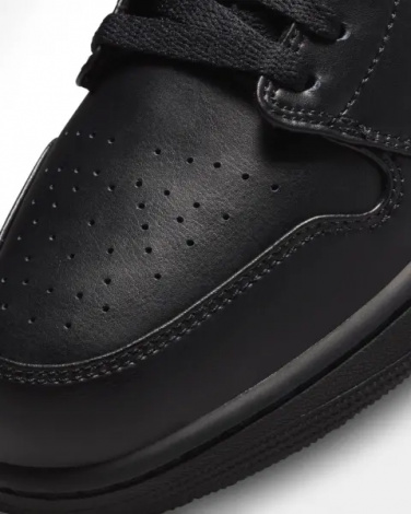 Кросівки Nike AIR JORDAN 1 LOW чорні 553558-093