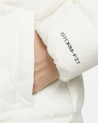 Пуховик женский Nike SPORTSWEAR STORM-FIT молочный DQ5903-133