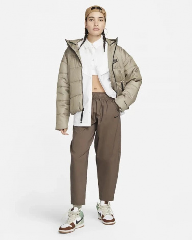 Куртка женская Nike W NSW SYN TF RPL HD JKT бежевая DX1797-351