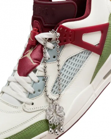 Кроссовки Nike JORDAN SPIZIKE LOW LUNAR NEW YEAR молочно-бордово-зеленые FJ6372-100