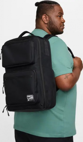 Рюкзак Nike UTILITY SPEED 27L черный FN4106-010
