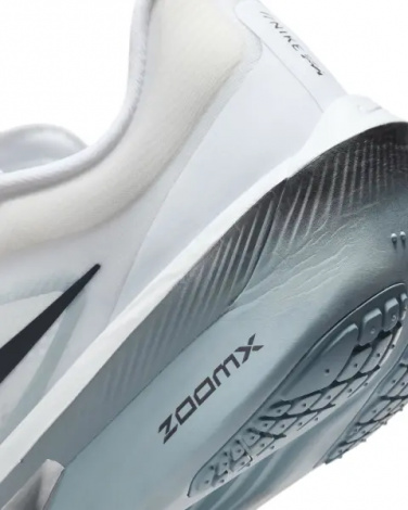 Кроссовки беговые Nike ZOOM FLY 6 бело-черно-серые FN8454-104