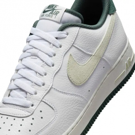 Кросівки Nike AIR FORCE 1 '07 LV8 біло-молочно-темно-зелені HF1939-100
