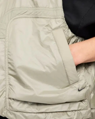 Жилетка Nike TECH WOVEN хаки HM4262-320