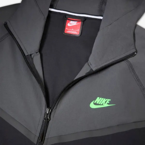 Вітровка Nike TECH WOVEN JACKET темно-сіро-чорно-салатова HM7151-013