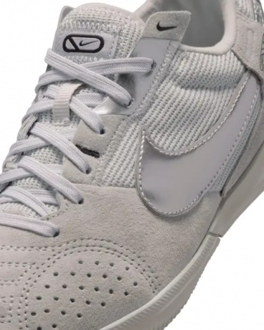 Футзалки (бампы) детские Nike STREETGATO серо-серебряные HM8757-001