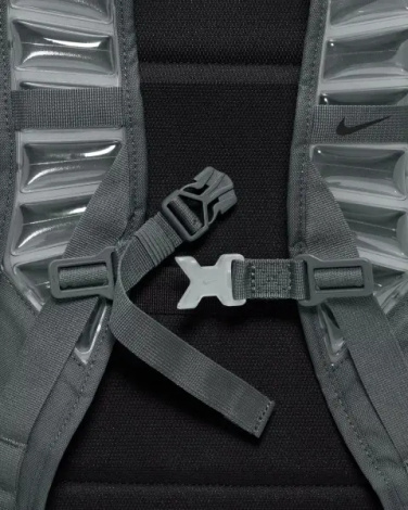 Рюкзак Nike VARSITY ELITE 32L темно-сірий HM9965-068