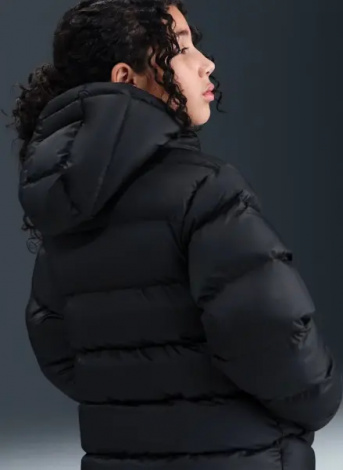 Куртка підліткова Nike SPORTSWEAR ALL DAY PLAY THERMA-FIT LOOSE-FIT чорна HQ4976-010