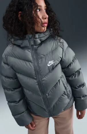 Куртка подростковая Nike SPORTSWEAR ALL DAY PLAY THERMA-FIT LOOSE-FIT серая HQ4976-084