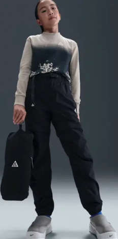 Куртка двусторонняя подростковая Nike ACG 'LAVA FLOW' THERMA-FIT ADV черно-бежево-мятная HQ9648-010