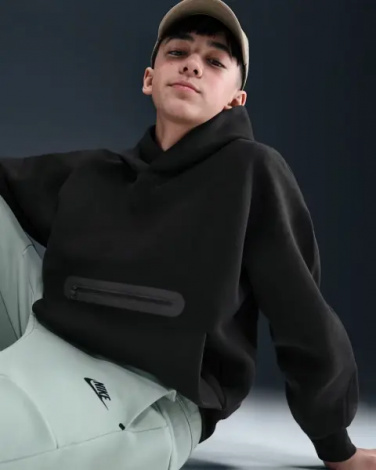 Худі підліткове Nike SPORTSWEAR TECH FLEECE OVERSIZED чорне HV1198-010