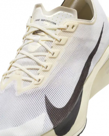 Кросівки бігові Nike ZOOMX VAPORFLY NEXT 4 JAKOB INGEBRIGTSEN кремово-золоті HV6107-100