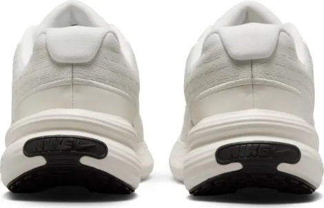 Кросівки жіночі Nike UPLIFT SC кремові IB2766-002