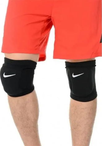 Наколінники Nike STREAK VOLLEYBALL KNEE PADS чорні N.VP.05.001