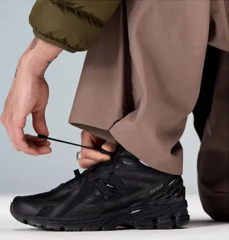 Кроссовки New Balance 1906R черные U1906RNB