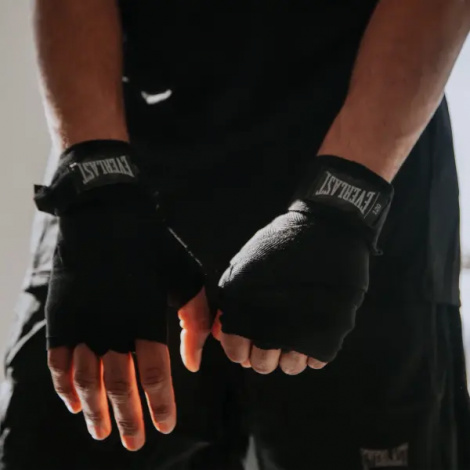 Бинты боксерские Everlast CORE HANDWRAPS черные (304,8 см) P00003243