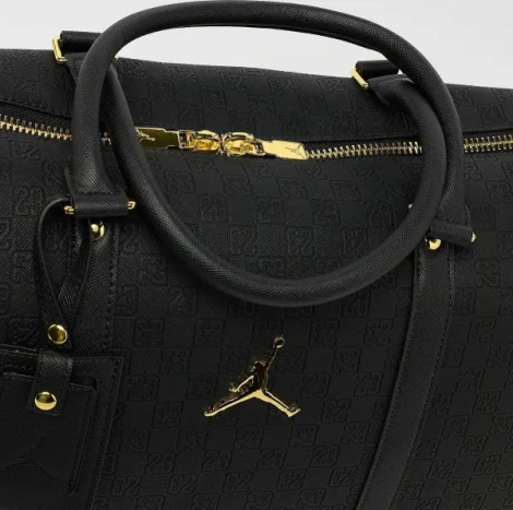 Сумка Nike JORDAN MONOGRAM DUFFLE BAG 40L чорно-золота LM0987-K5X