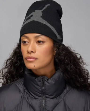 Шапка Nike JORDAN BROOKLYN PEAK BEANIE черно-серая II2413-010