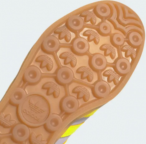 Кеди жіночі Adidas GAZELLE INDOOR бузково-жовті IH5492