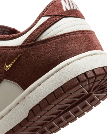 Кросівки жіночі Nike DUNK LOW коричнево-білі IB4417-104