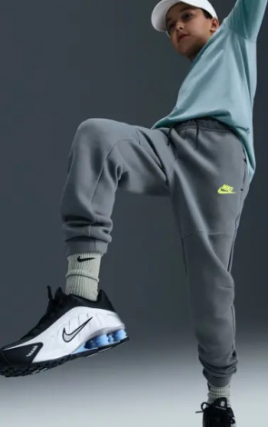 Спортивний костюм підлітковий Nike SPORTSWEAR TECH FLEECE димчасто-сіро-чорний HV5867-060__HV5869-060