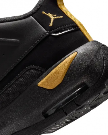 Кроссовки подростковые Nike JORDAN MAX AURA 7 (GS) черно-золотые HQ2089-007