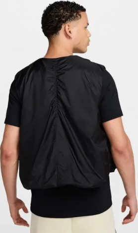 Жилетка Nike TECH WOVEN черная HM4262-010