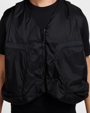 Жилетка Nike TECH WOVEN черная HM4262-010