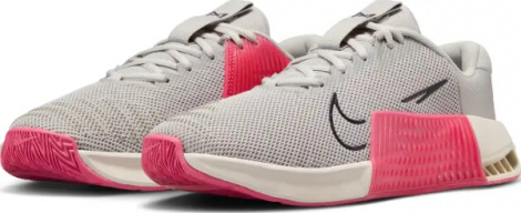 Кроссовки для тренировок женские Nike METCON 9 серо-розовые DZ2537-004