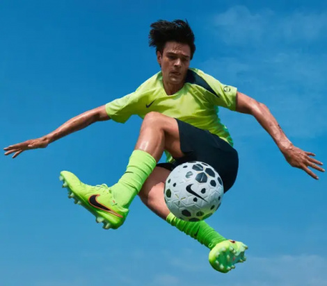 Бутси Nike TIEMPO LEGEND 10 ELITE FG лаймово-оранжево-чорні DV4328-701