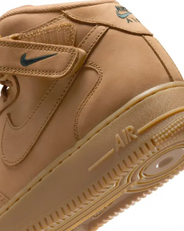 Кросівки Nike AIR FORCE 1 MID світло-коричневі 715889-200