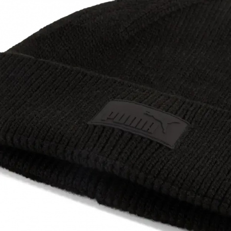 Шапка Puma ESSENTIALS ELEVATED RUBBER PATCH LOW CROWN BEANIE черная 2641401