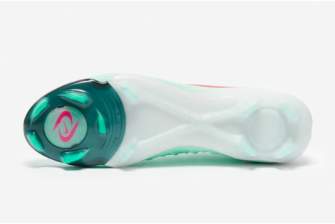 Футбольные бутсы Nike Phantom GX II Elite FG FJ2559-300