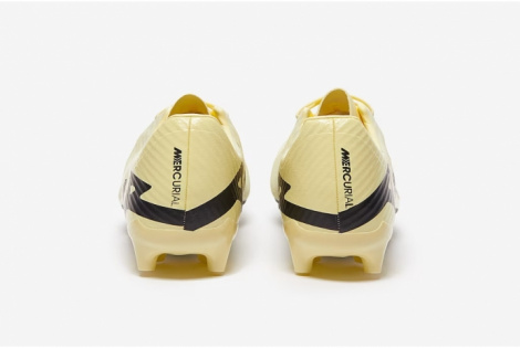 Футбольные бутсы Nike Air Zoom Mercurial Vapor 15 Academy MG DJ5631-700