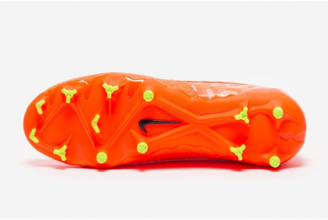 Футбольні бутси Nike Phantom GX Academy DF NU MG DZ3481-800