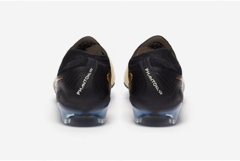 Футбольні бутси Nike Phantom GX II Elite AG-Pro FJ2554-100