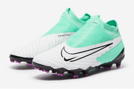 Футбольные бутсы Nike Phantom GX Academy DF MG DD9472-300