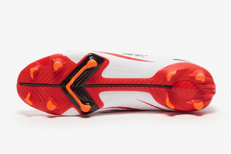 Футбольные бутсы Nike Mercurial Superfly 8 Academy CR7 MG DB2854-600