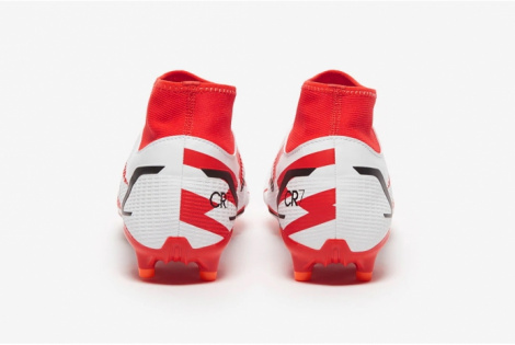 Футбольные бутсы Nike Mercurial Superfly 8 Academy CR7 MG DB2854-600