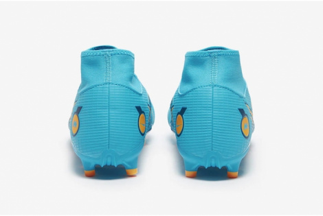 Футбольні бутси Nike Mercurial Superfly 8 Academy MG DJ2873-484