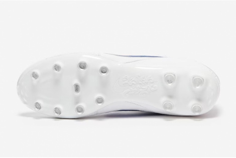 Футбольні бутси Nike Premier III FG (ШКІРА) HM0265-103