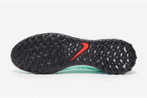 Сороконожки Nike Phantom GX II Pro TF FJ2583-300