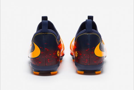 Детские футбольные бутсы Nike Phantom 6 Academy x Haaland MG Junior HQ2032-800