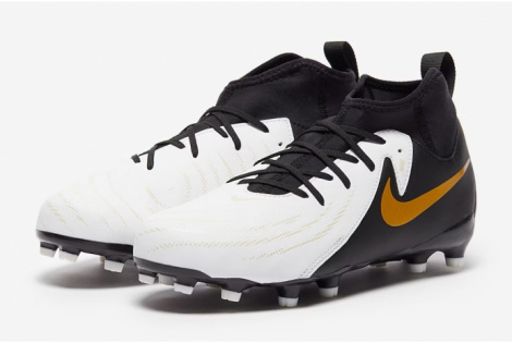 Дитячі футбольні бутси Nike Phantom Luna II Academy MG Junior FJ2603-100