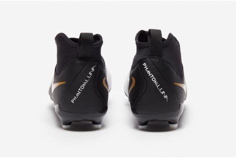 Дитячі футбольні бутси Nike Phantom Luna II Academy MG Junior FJ2603-100