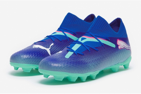 Детские футбольные бутсы Puma Future 7 Pro MG Junior 107944-01
