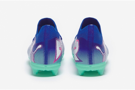 Детские футбольные бутсы Puma Future 7 Pro MG Junior 107944-01