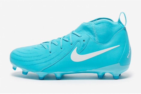 Дитячі футбольні бутси Nike Phantom Luna II Academy MG Junior FJ2603-400
