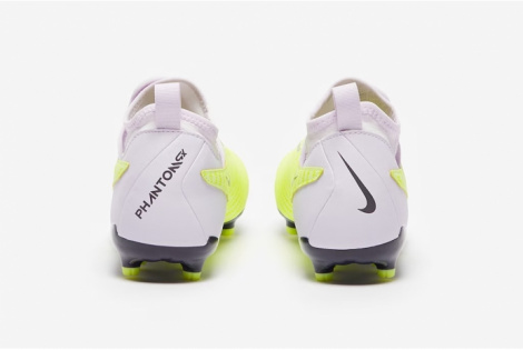 Детские футбольные бутсы Nike Phantom GX Academy DF MG Junior DD9546-705